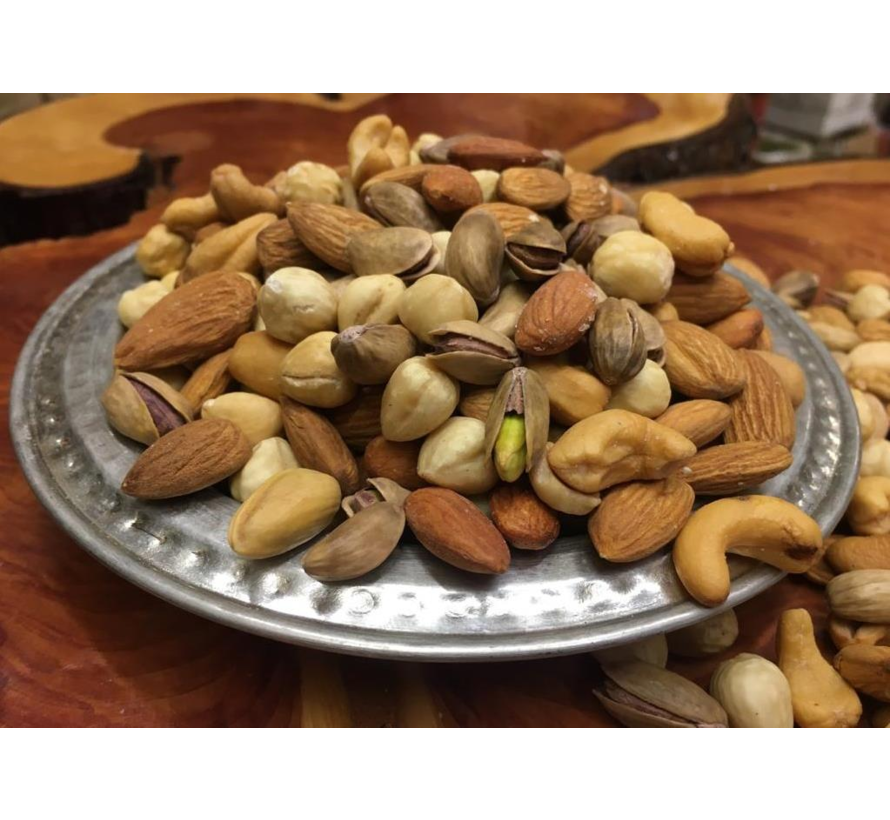 Lüks Karışık Kuruyemiş(Antep fıstığı-Fındık-Kaju- Badem) 800g