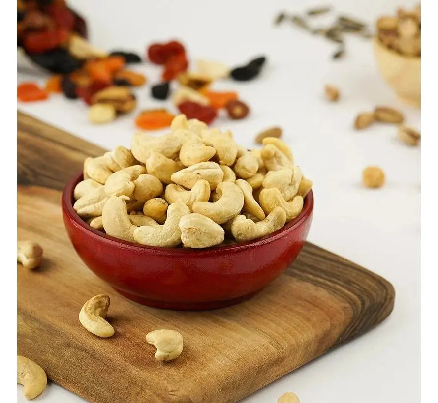 cashews naturbelassen vegan gesund detailaufnahme  cerezland